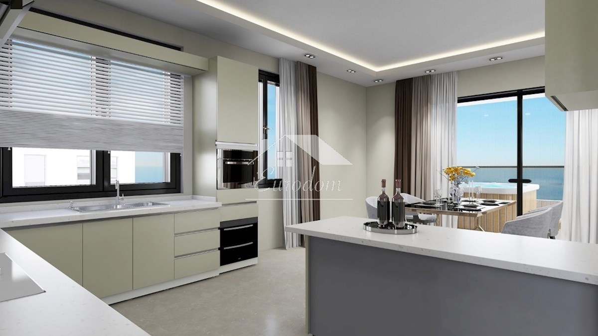 NOVOGRADNJA – Penthouse s panoramsko teraso in jacuzzijem
