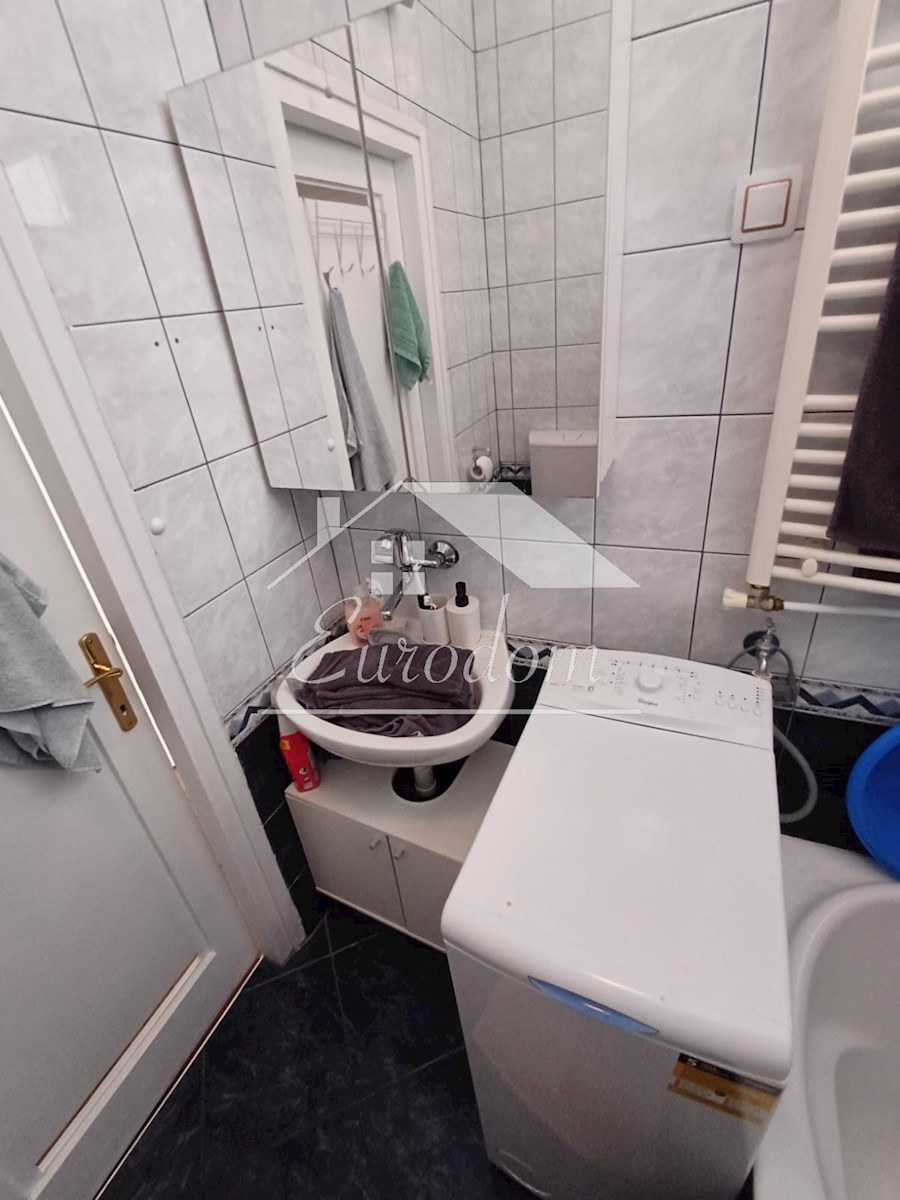 Prodaja – Stanovanje Vrbik, 46,57 m² – funkcionalno, svetlo, odlična lokacija!