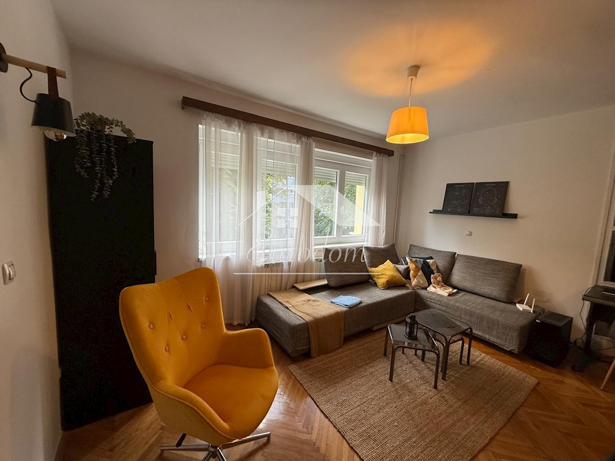 ČAROBNO STANOVANJE NAPRODAJ V TRNJU – 46,57 m²