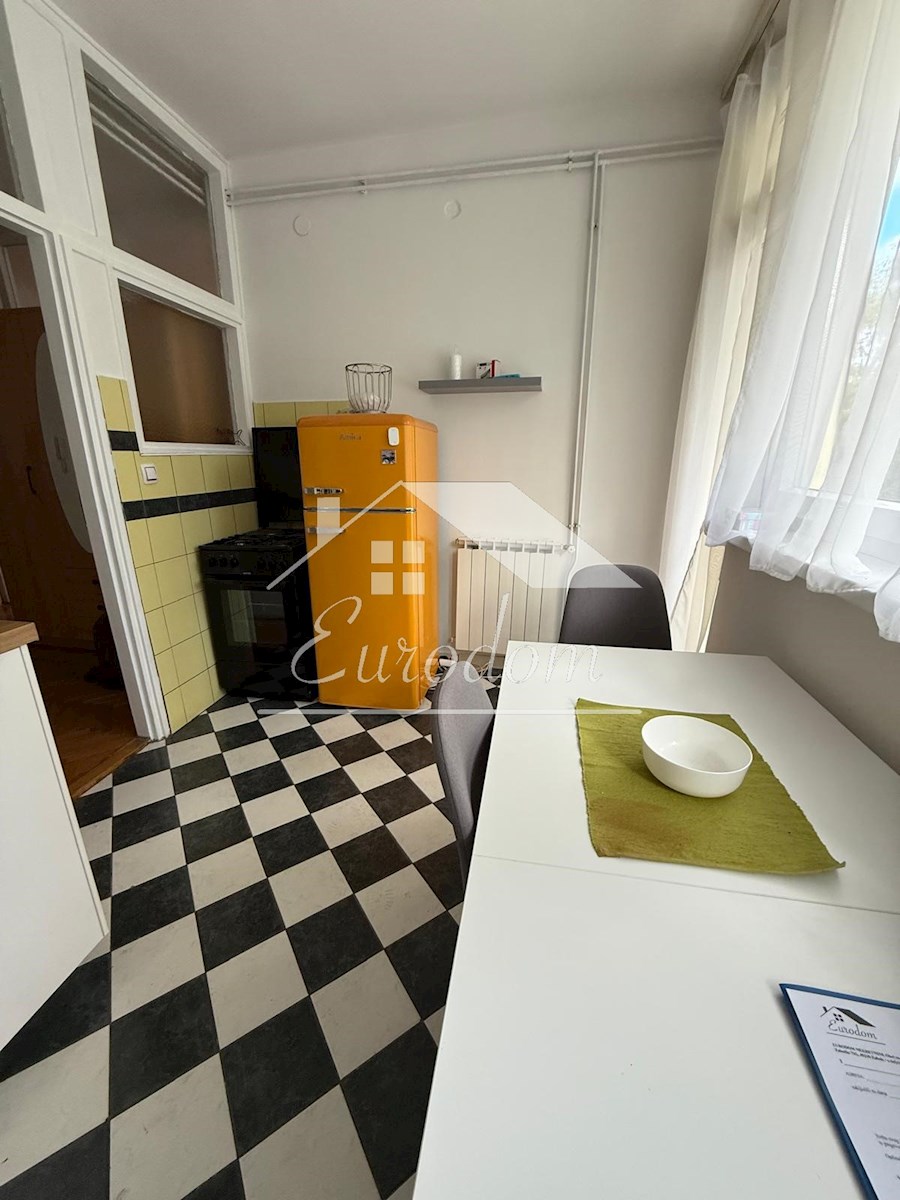 ČAROBNO STANOVANJE NAPRODAJ V TRNJU – 46,57 m²