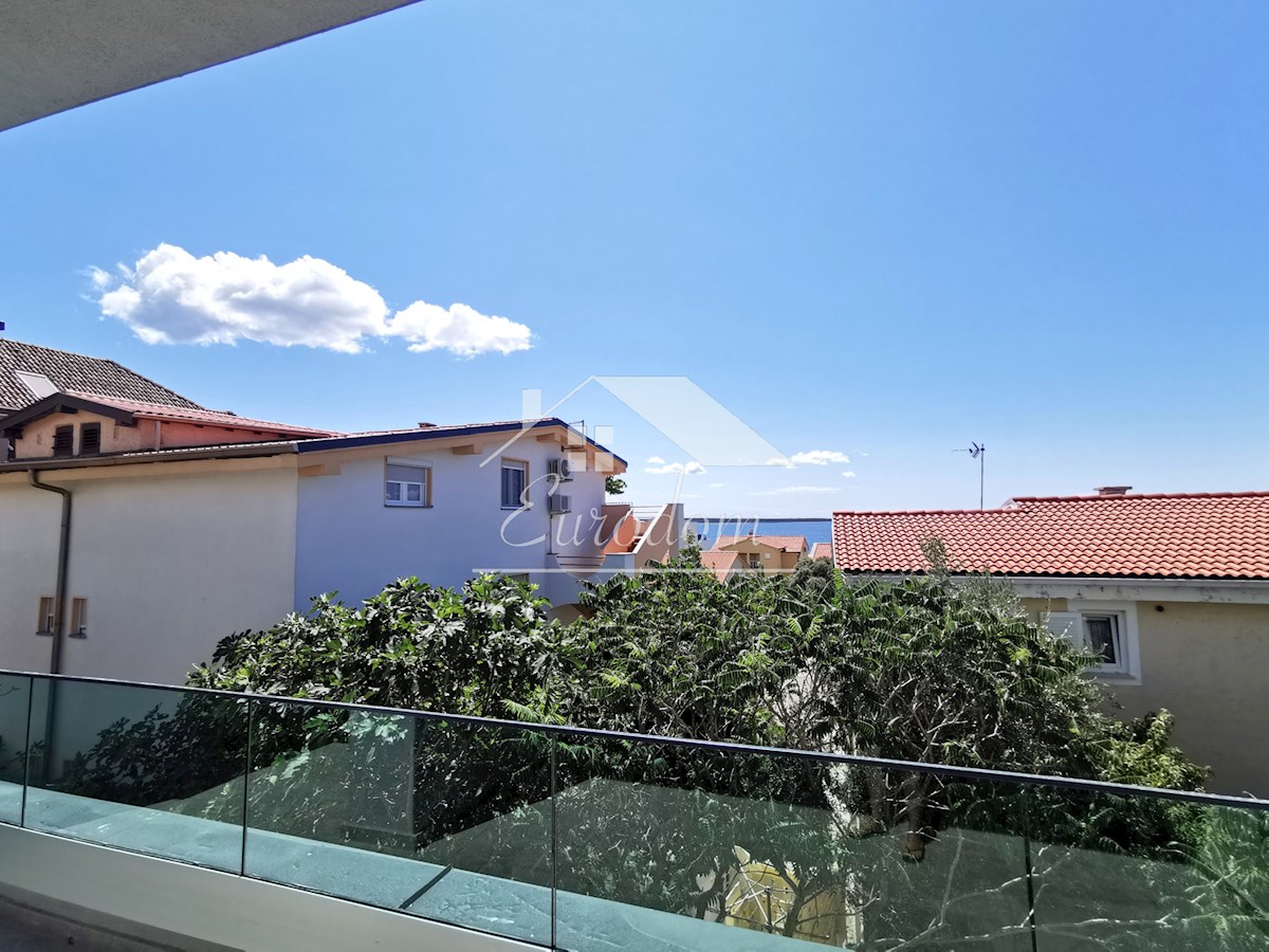 ČUDOVIT APARTMA 147 m², 80M OD MORJA
