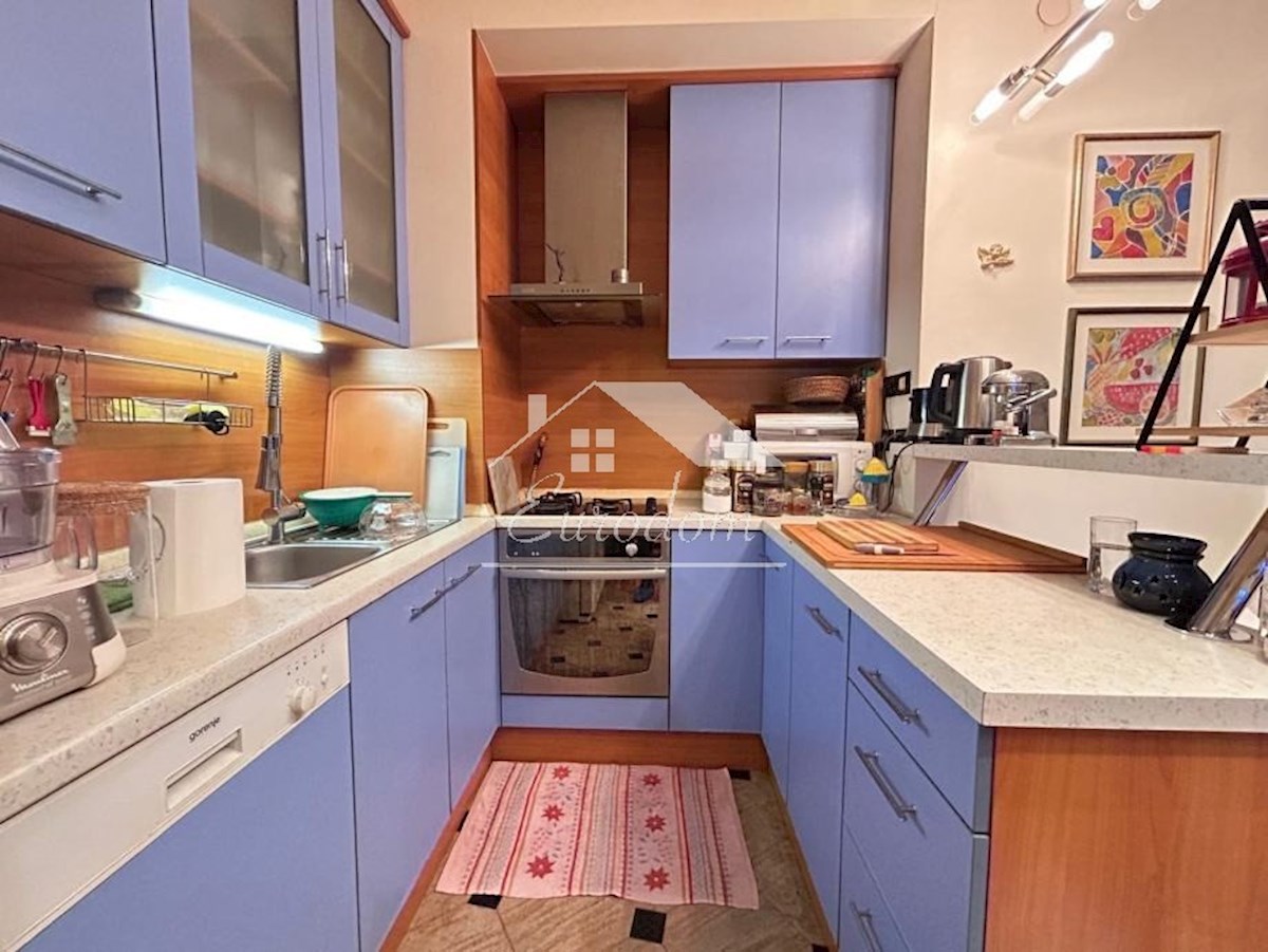 NAPRODAJ – Stanovanje 77 m² v pritličju stavbe blizu Zahodne železniške postaje, Zagreb