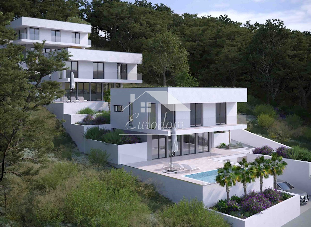 NOVIGRAD (ZADAR) – GRAJENO ZEMLJIŠČE S PROJEKTOM ZA 3 VILE S BAZENI, 100 M OD MORJA