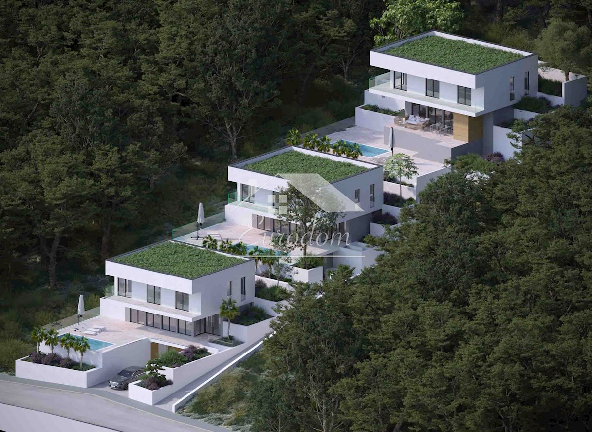 NOVIGRAD (ZADAR) – GRAJENO ZEMLJIŠČE S PROJEKTOM ZA 3 VILE S BAZENI, 100 M OD MORJA