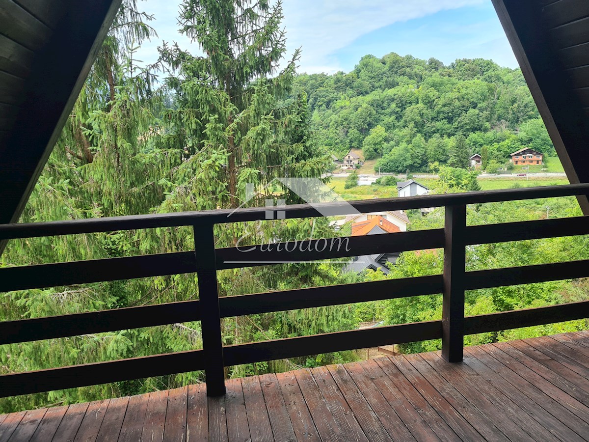 Čudovita Samostojna Hiša v Svetem Križu Začretju