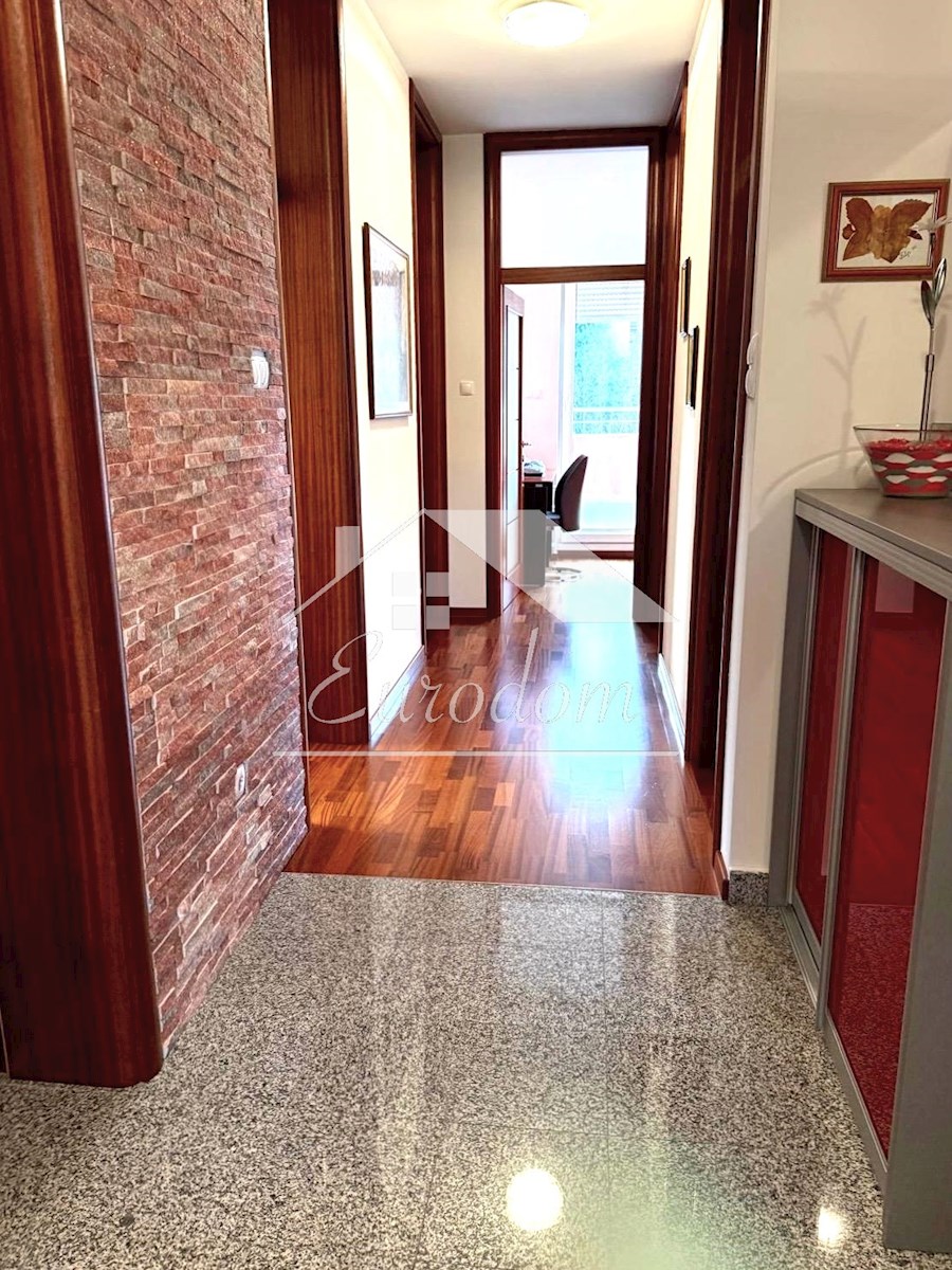 Luksuzno stanovanje naprodaj v Remetah – 138 m²