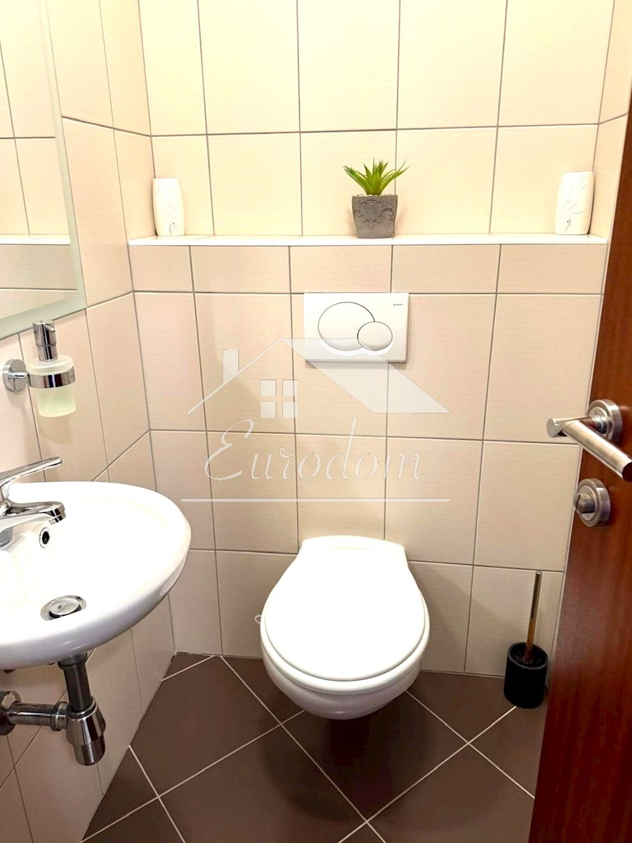 Luksuzno stanovanje naprodaj v Remetah – 138 m²