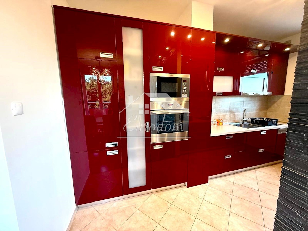 Luksuzno stanovanje naprodaj v Remetah – 138 m²
