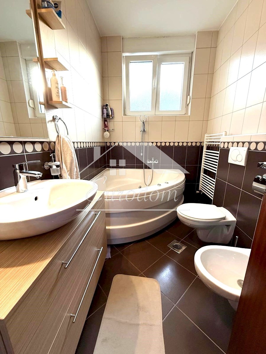 Luksuzno stanovanje naprodaj v Remetah – 138 m²