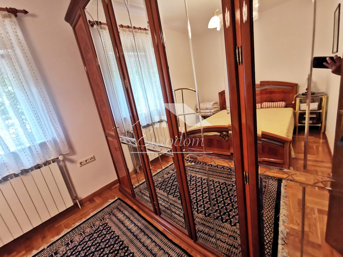 NAPRODAJ: KAKOVOSTNO GRAJENA HIŠA – ZAGREB, BIZEK