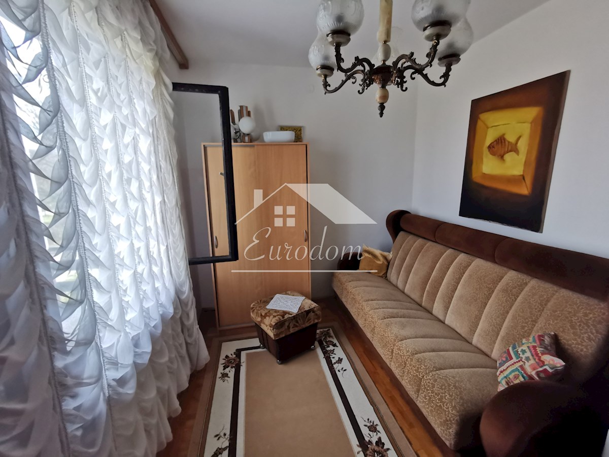 Naprodaj visoko kakovostno zgrajena družinska hiša v Strmcu Stubičkem