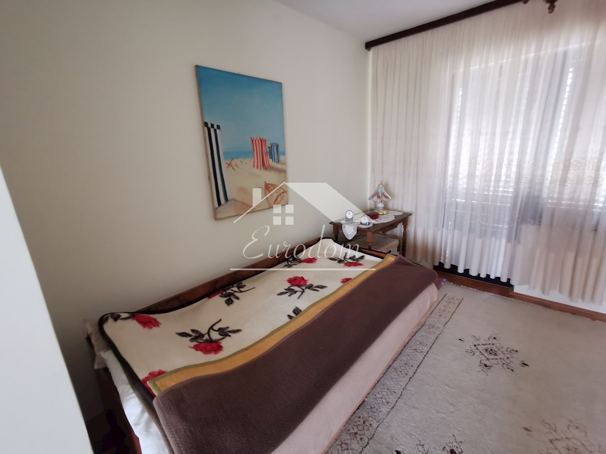 Naprodaj visoko kakovostno zgrajena družinska hiša v Strmcu Stubičkem