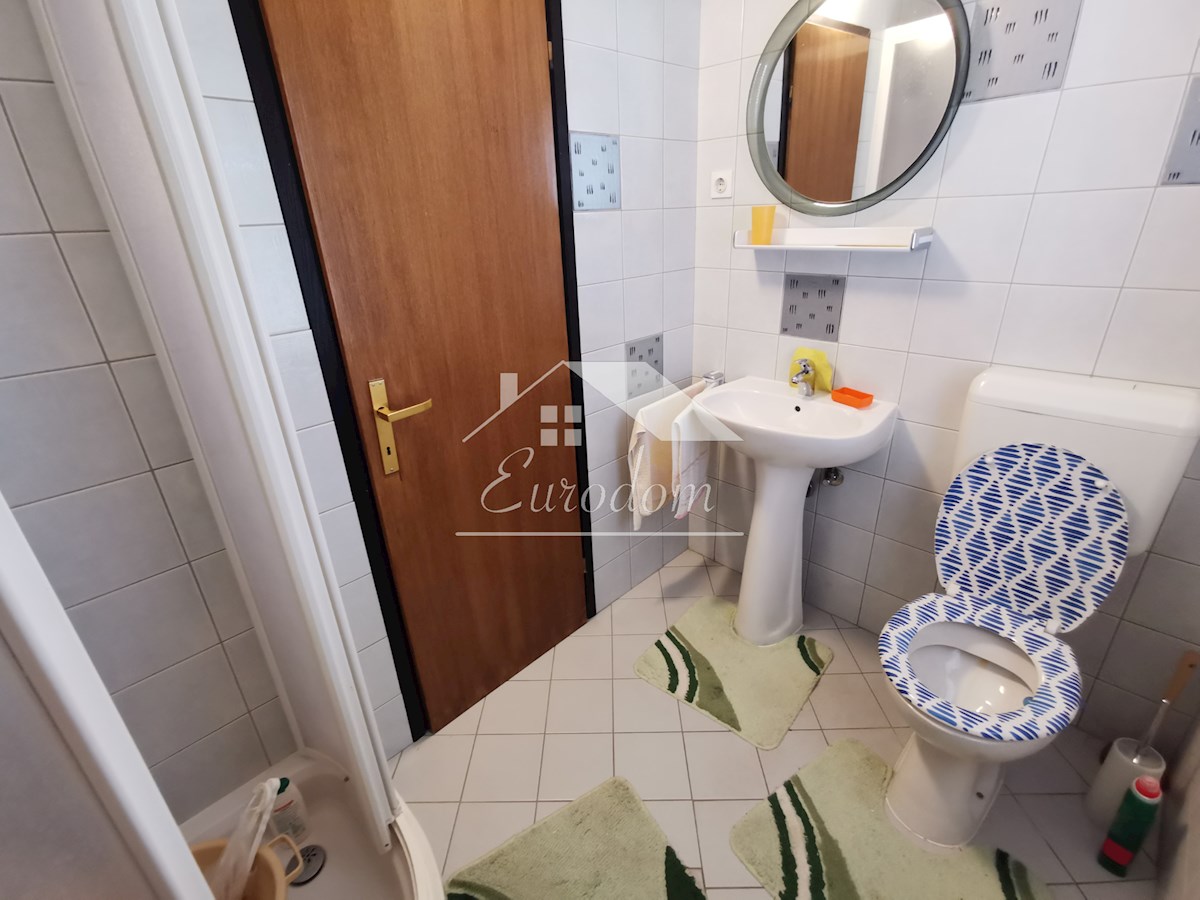 Naprodaj visoko kakovostno zgrajena družinska hiša v Strmcu Stubičkem