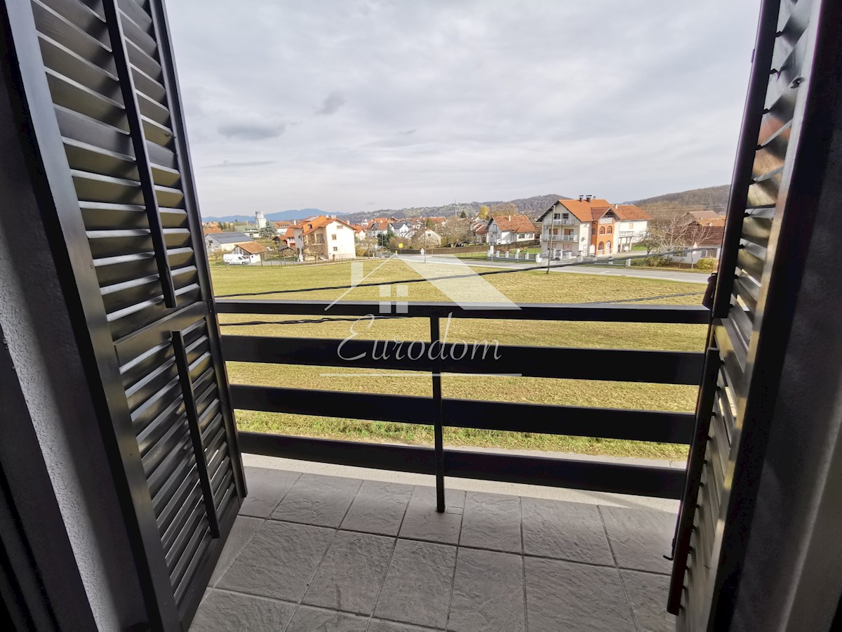 Naprodaj visoko kakovostno zgrajena družinska hiša v Strmcu Stubičkem