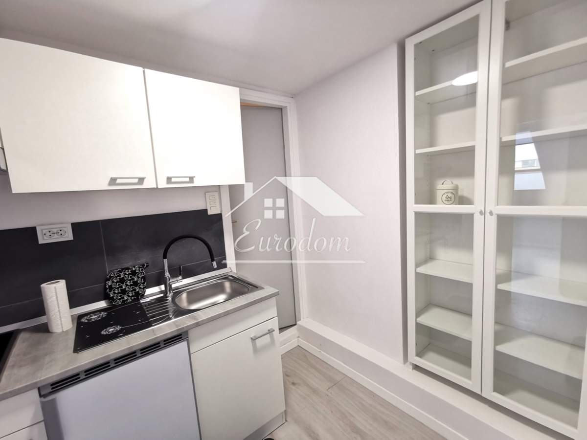 Stanovanje v tramvajski coni – 300 m od Britanskega trga