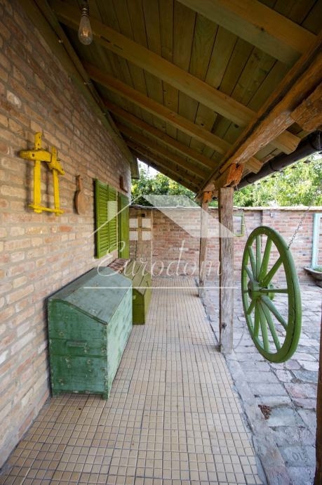 Hiša Karanac, 604m2