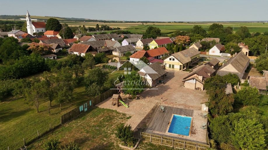 Hiša Karanac, 604m2