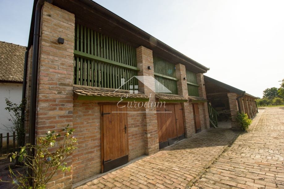 Hiša Karanac, 604m2