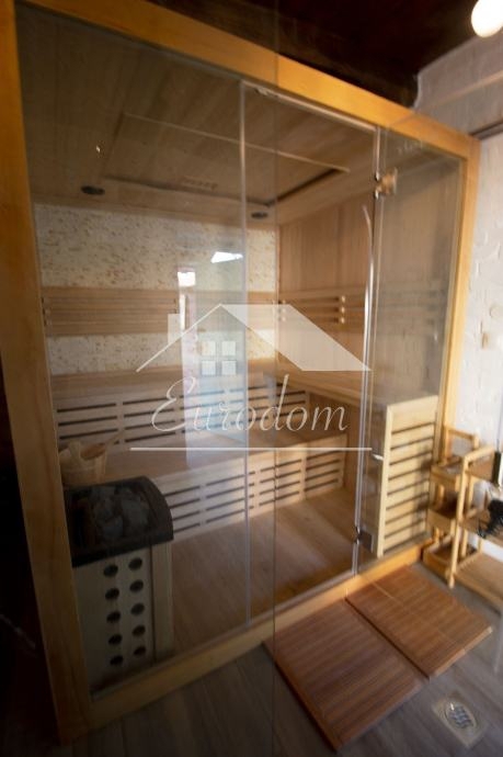 Hiša Karanac, 604m2