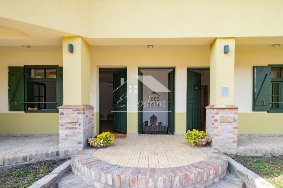 Hiša Karanac, 604m2