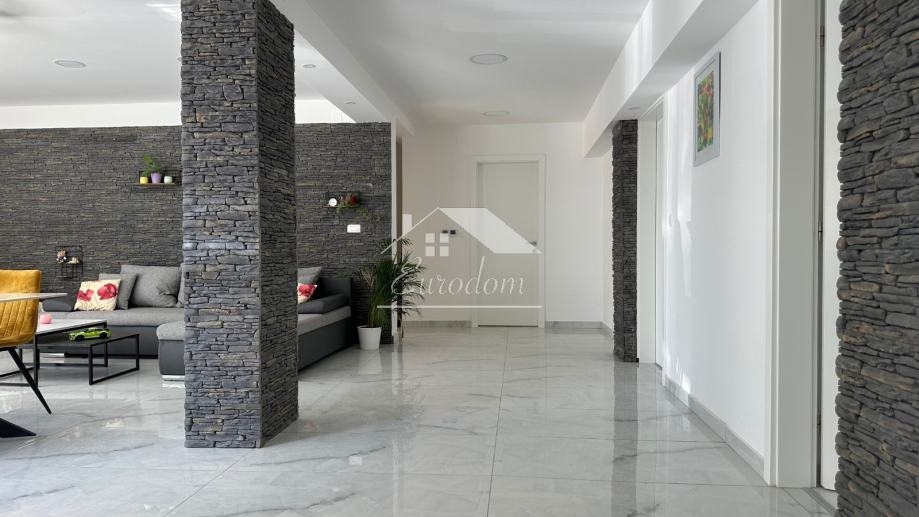 Stanovanje Banjol, 135m2