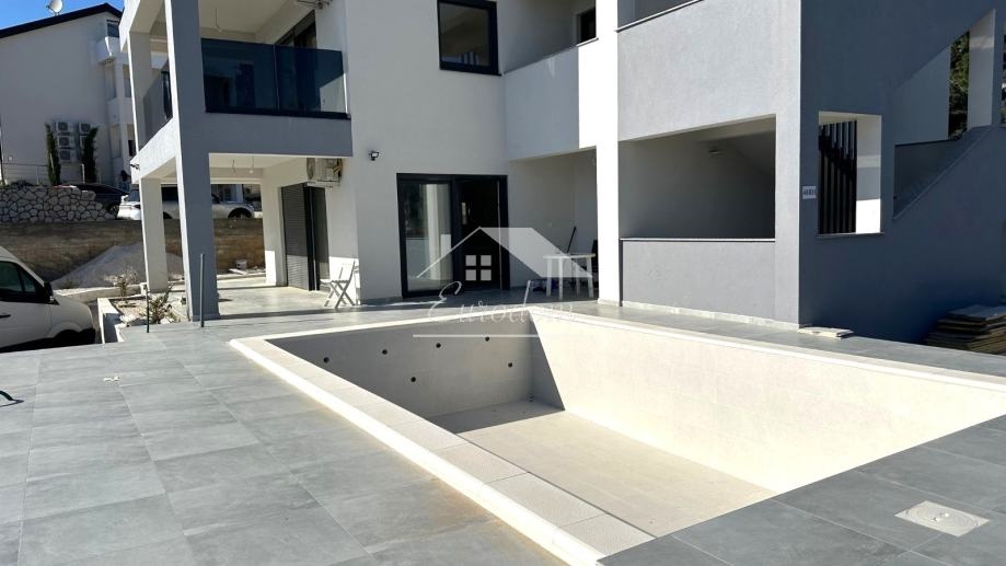 Stanovanje Banjol, 135m2