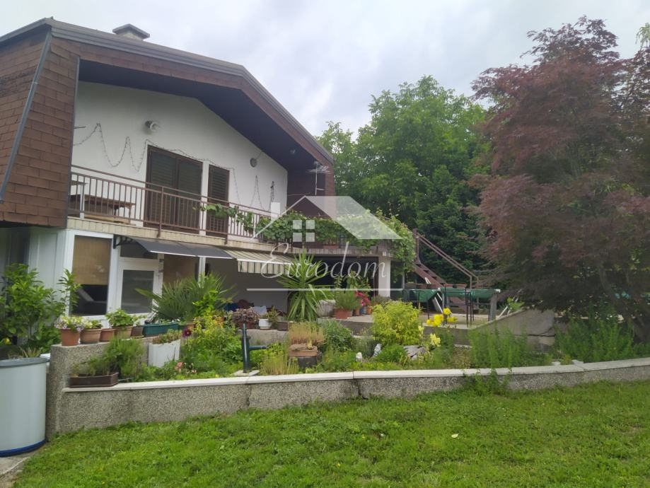 Hiša Vlaškovec, 255m2