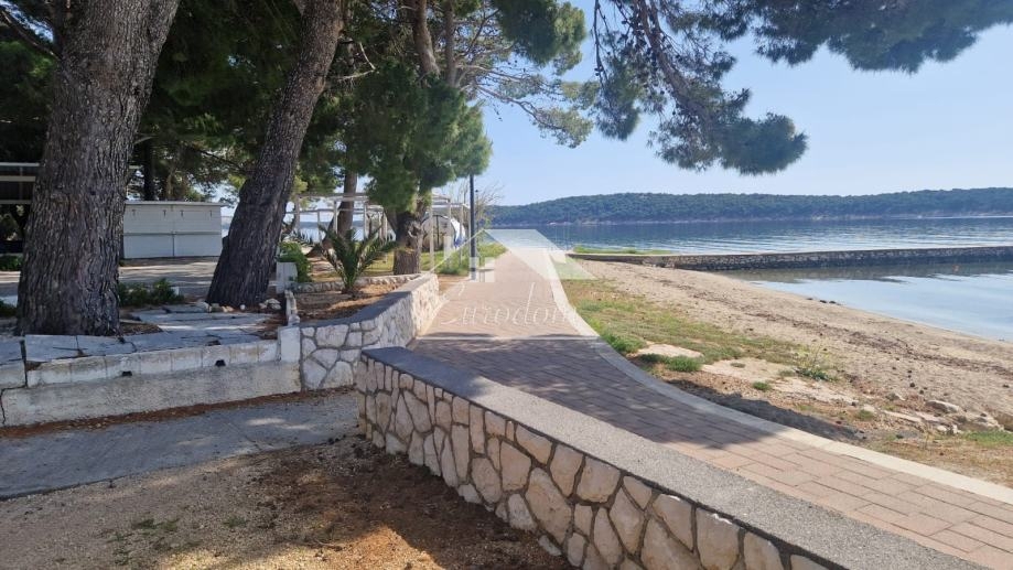 Stanovanje Banjol, 57m2