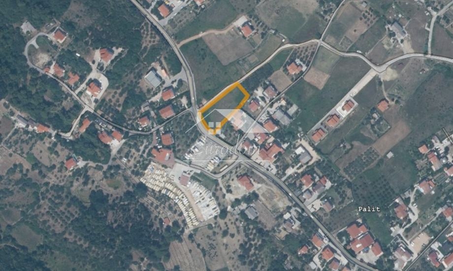 Zemljišče Palit, 2082m2
