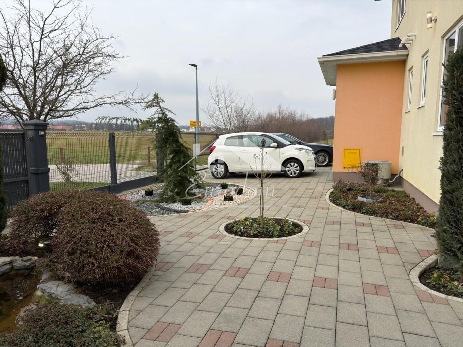 Hiša Novi Dvori, 204m2