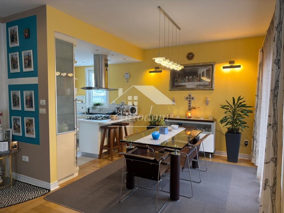 Hiša Novi Dvori, 204m2