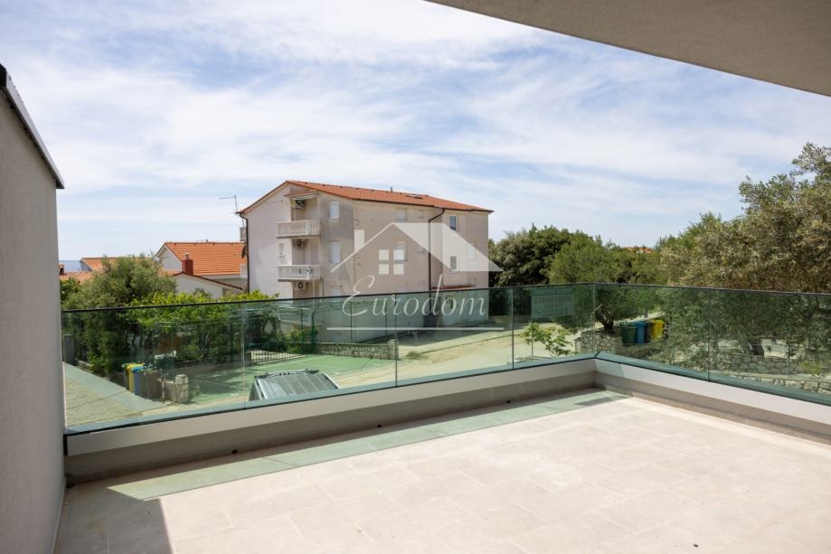 Stanovanje Mandre, Kolan, 101,52m2