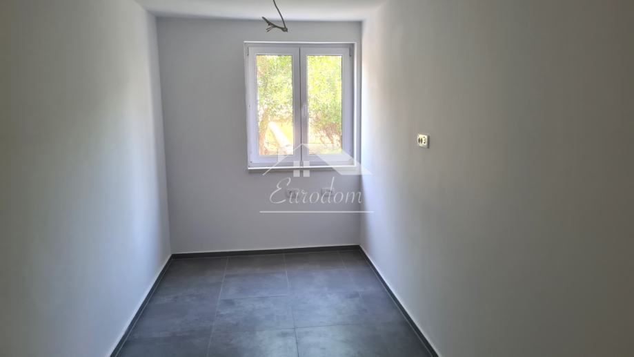 Stanovanje Mandre, Kolan, 101,52m2