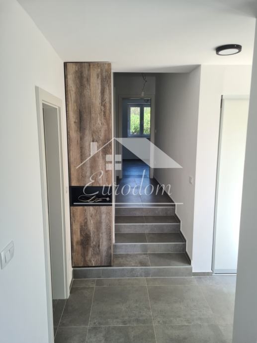 Stanovanje Mandre, Kolan, 101,52m2