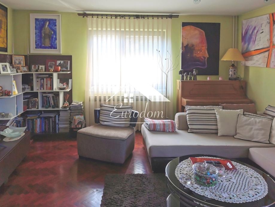 Hiša Velika Mlaka, 300m2