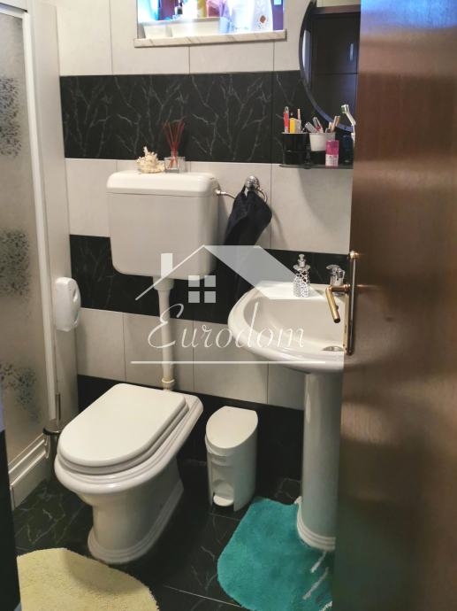 Hiša Velika Mlaka, 300m2