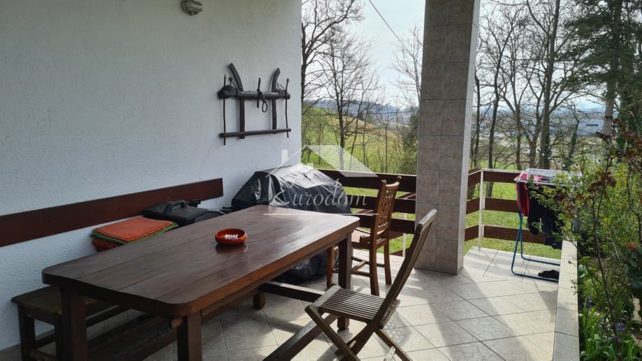 Hiša Igrišće, Jakovlje, 141,28m2