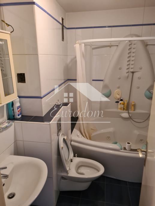 Stanovanje Trnje, 87m2