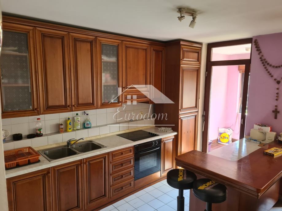 Stanovanje Trnje, 87m2