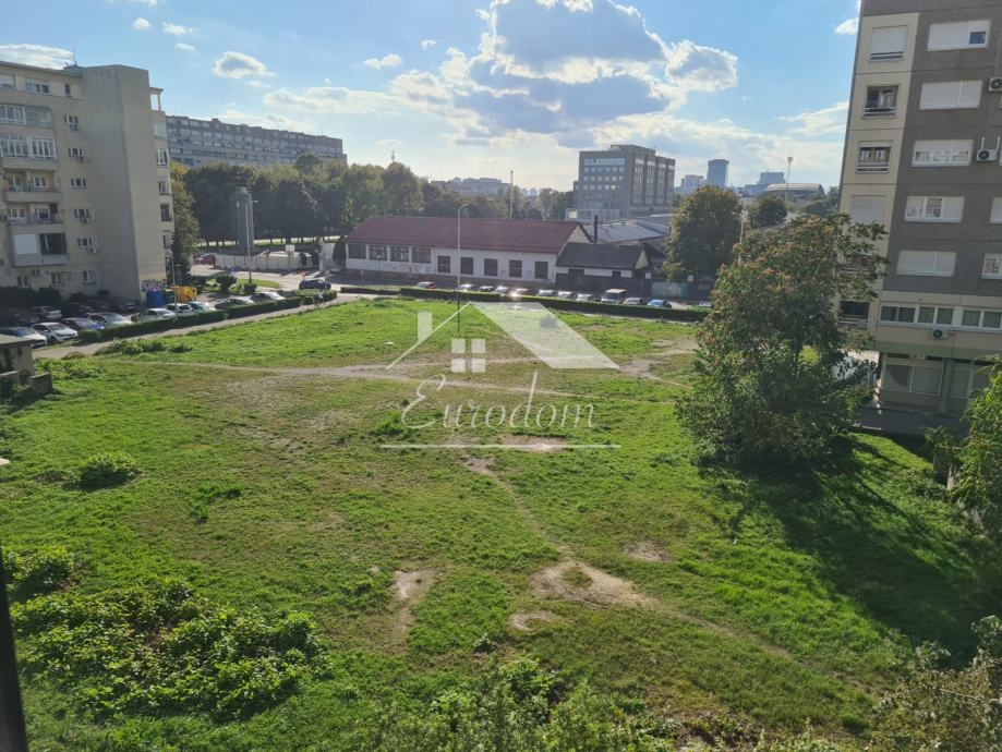 Stanovanje Trnje, 87m2