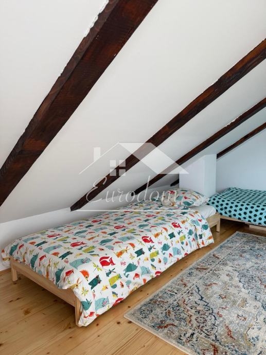 Hiša Osredek Desinićki, Desinić, 40m2