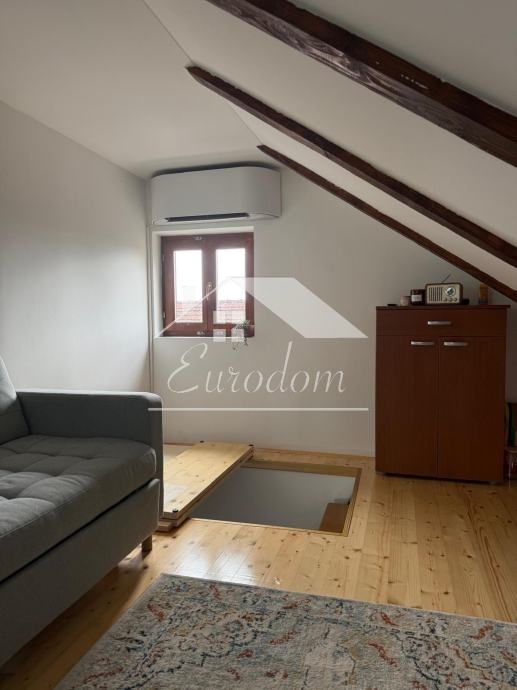 Hiša Osredek Desinićki, Desinić, 40m2