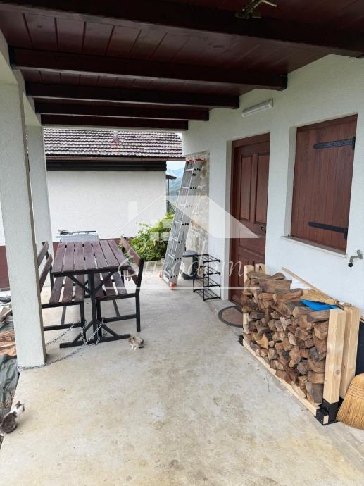 Hiša Osredek Desinićki, Desinić, 40m2