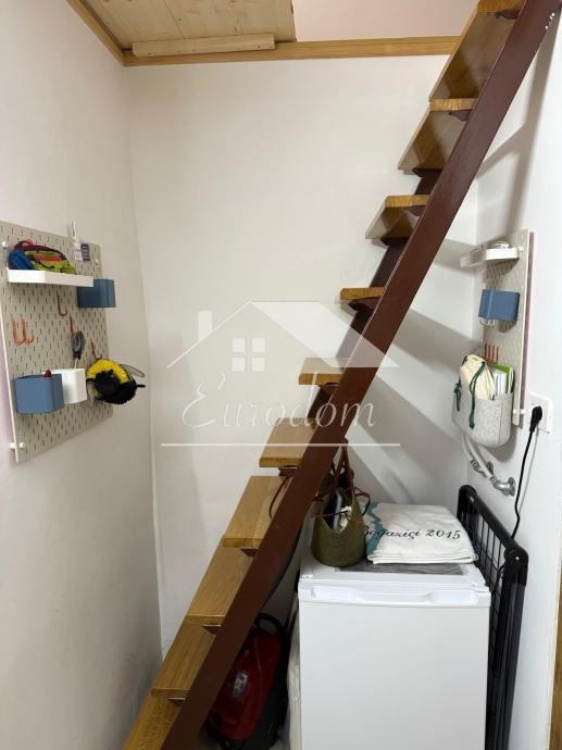 Hiša Osredek Desinićki, Desinić, 40m2