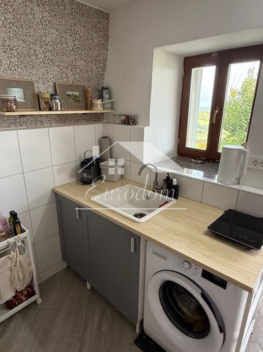 Hiša Osredek Desinićki, Desinić, 40m2