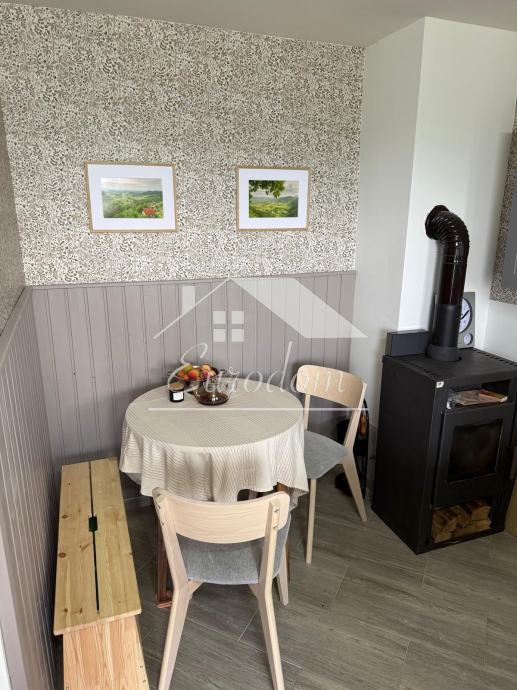 Hiša Osredek Desinićki, Desinić, 40m2