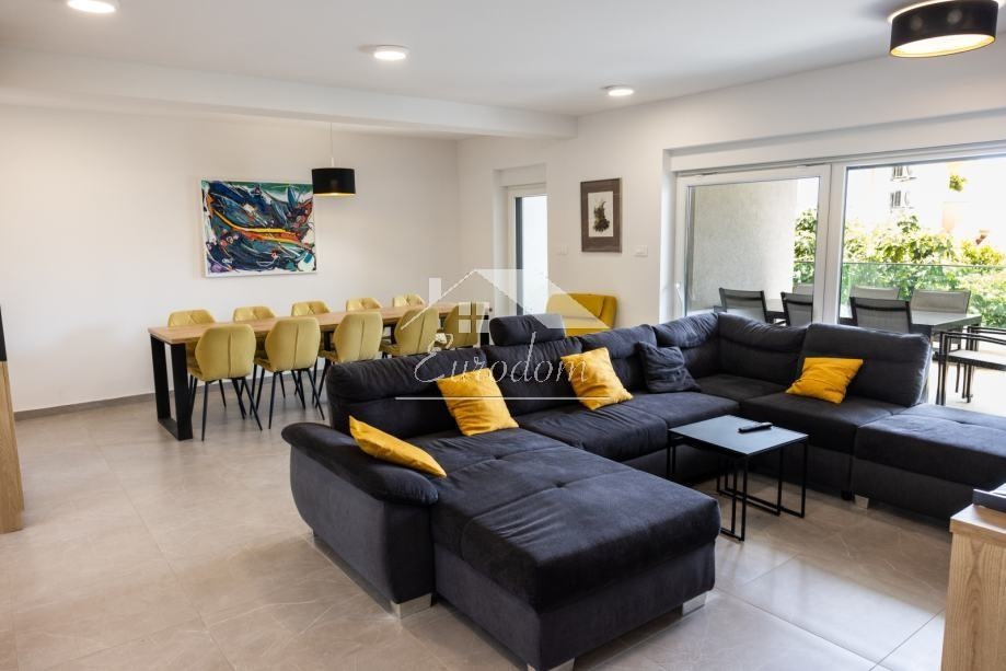 Stanovanje Mandre, Kolan, 146,71m2