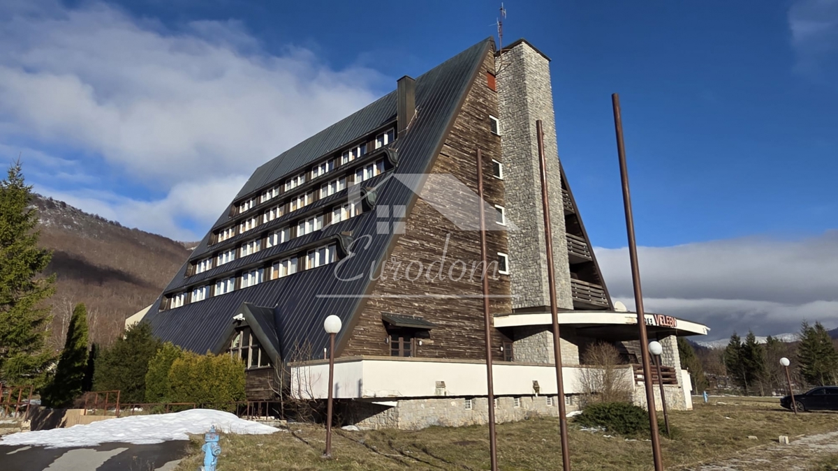 Hotel Velebno – smučišče 23.223 m², Velebit