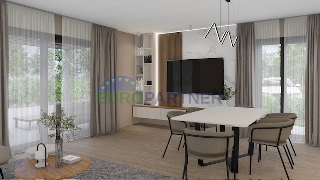 Apartma z vrtom 800m od morja, Poreč