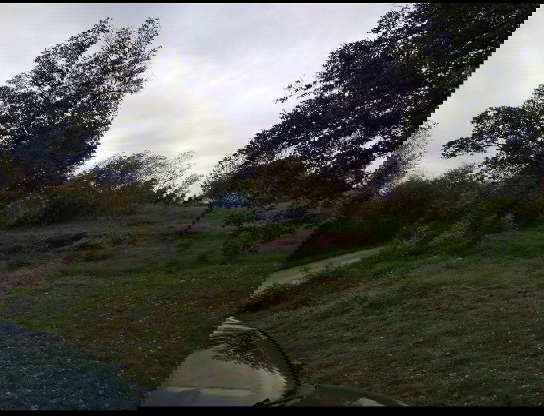 Istra, Beram, gradbeno zemljišče na odlični lokaciji